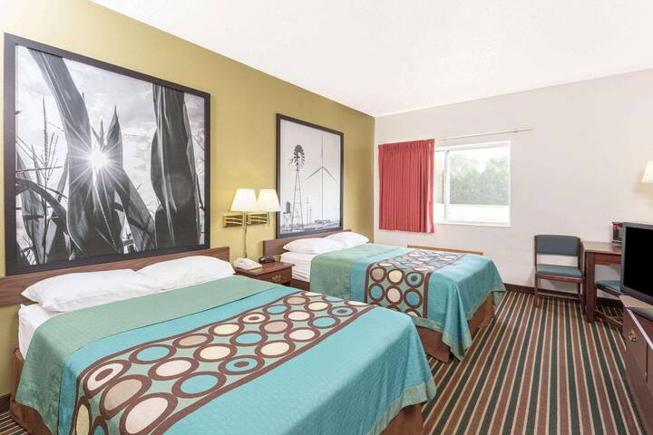 1 Double Bed Mobility Accessible (6 of 8)