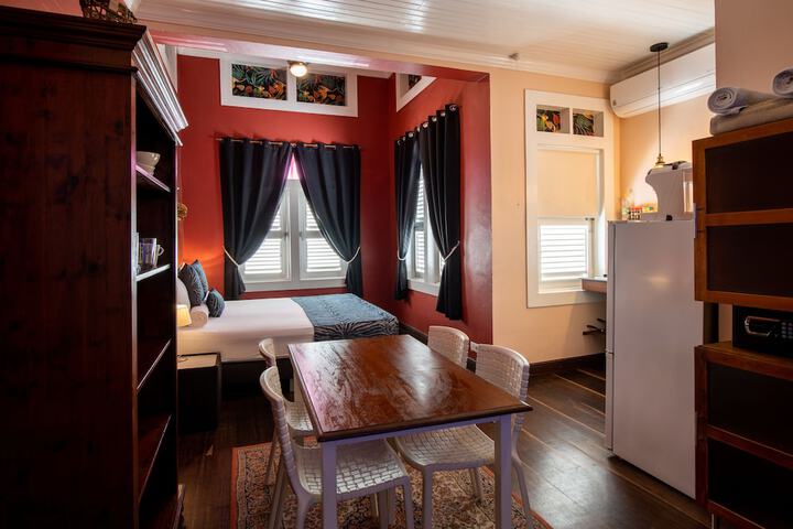 Room 44 of 116