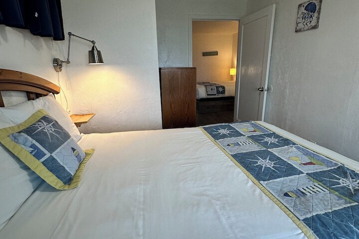 Room 21 of 150