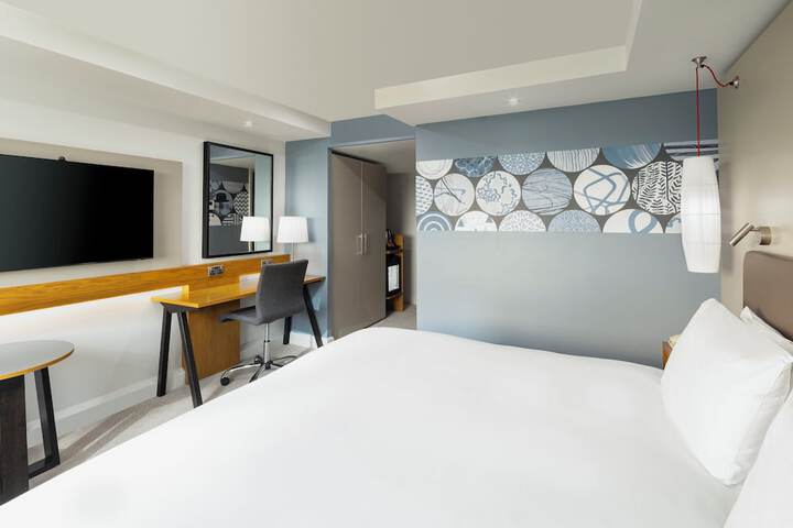Room 45 of 123