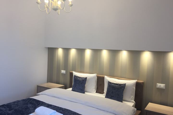 Room 5 of 21