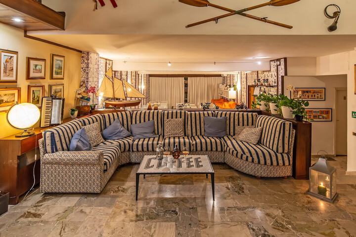 Lobby Photos