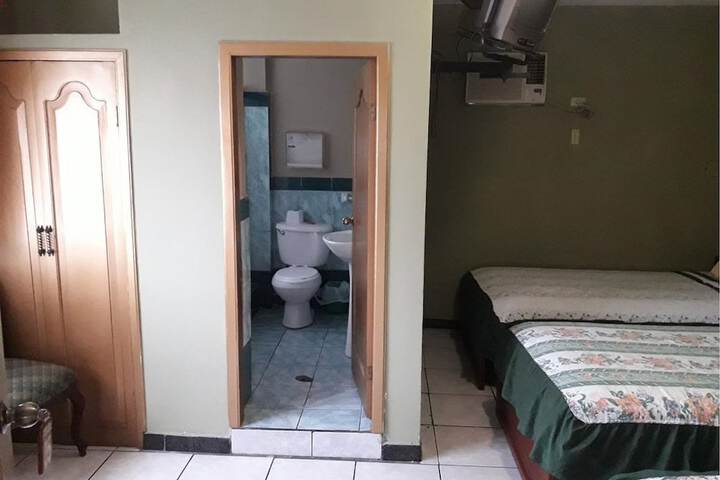 Room 5 of 16
