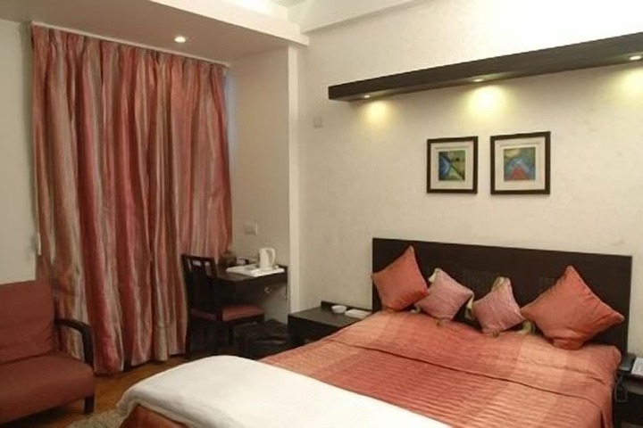 Room 36 of 98