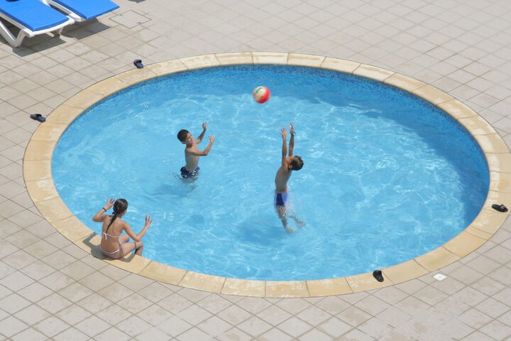Hotel with Pool