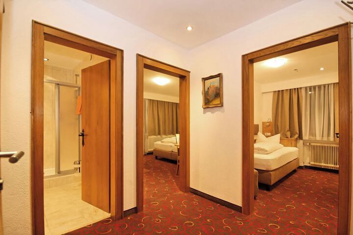 Room 7 of 60