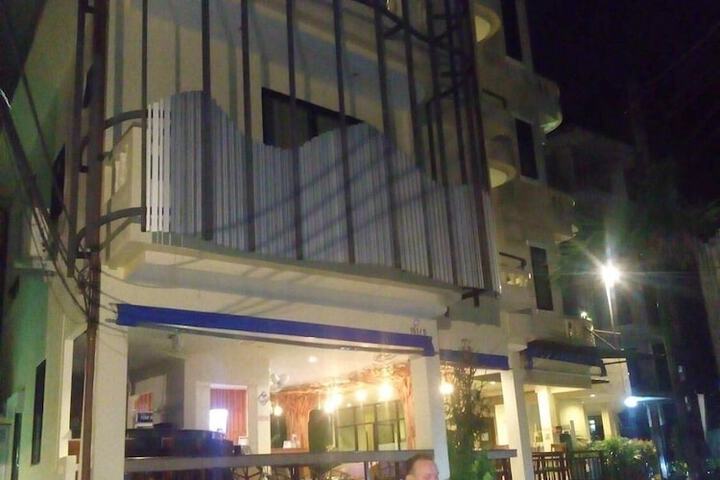 Hotel 12 of 13