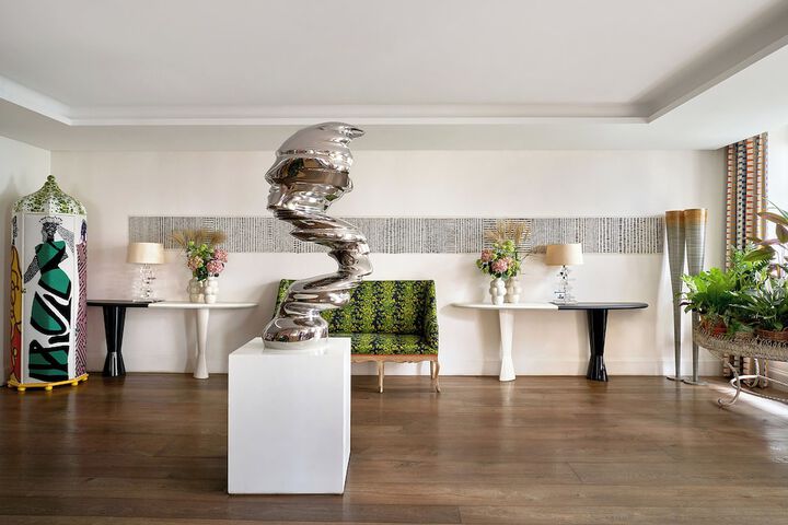 Entrance & Lobby
