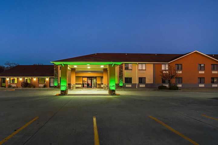 Hotel 47 of 48