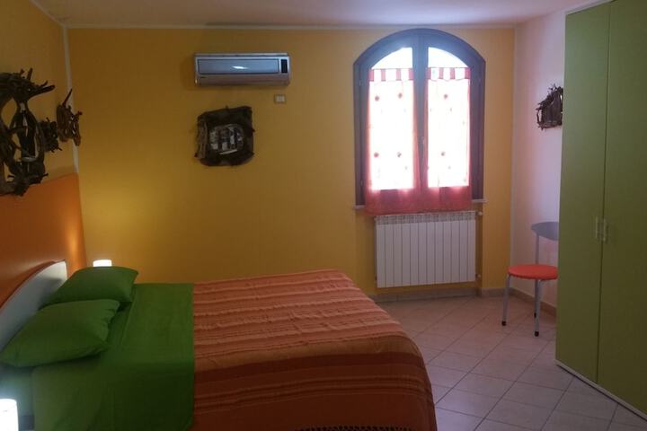 Room 8 of 120