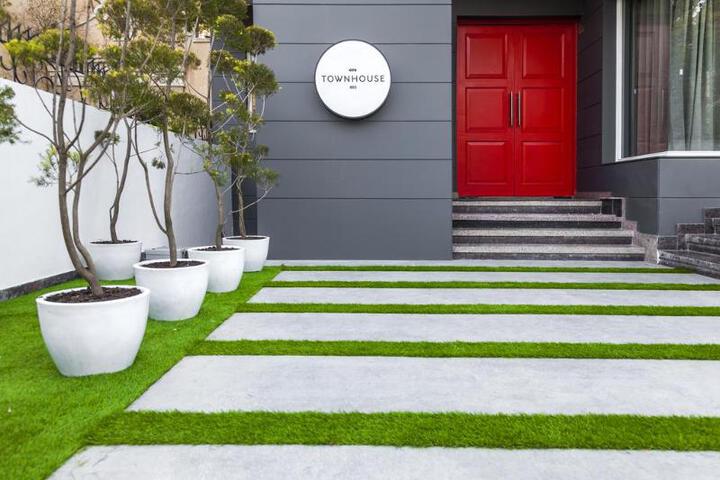 OYO TOWNHOUSE 003 SOHNA ROAD 1