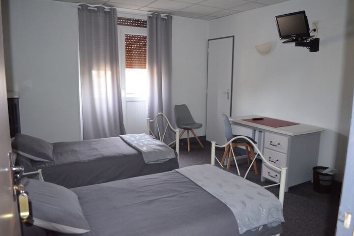 Room 13 of 31