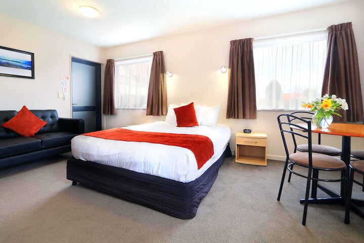 Room 7 of 26