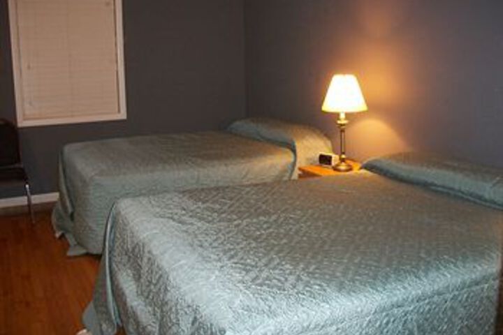 Room 15 of 23
