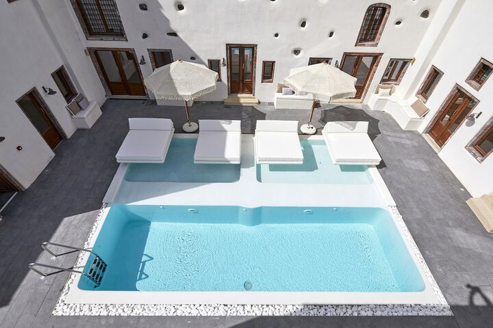 Pool 166 of 174