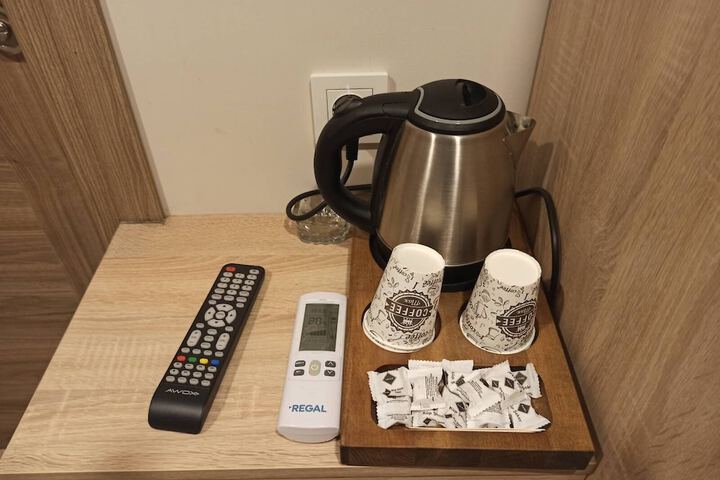 Breakfast/Coffee Service 27 of 62