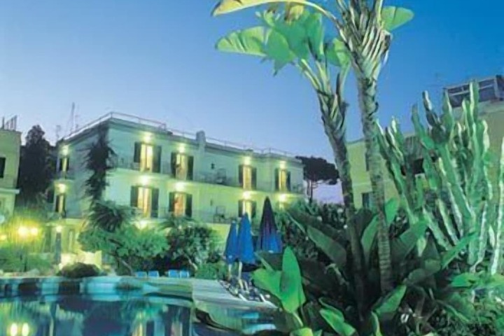 Hotel 46 of 49