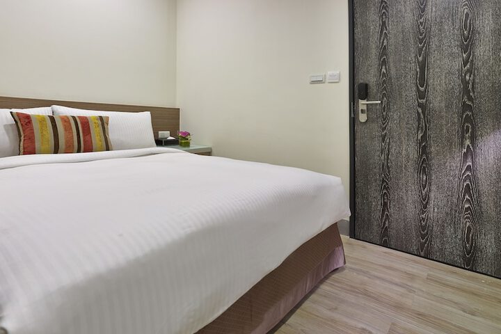 Room 7 of 31