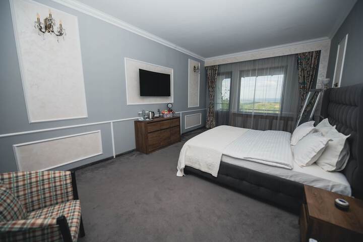 Room 11 of 31