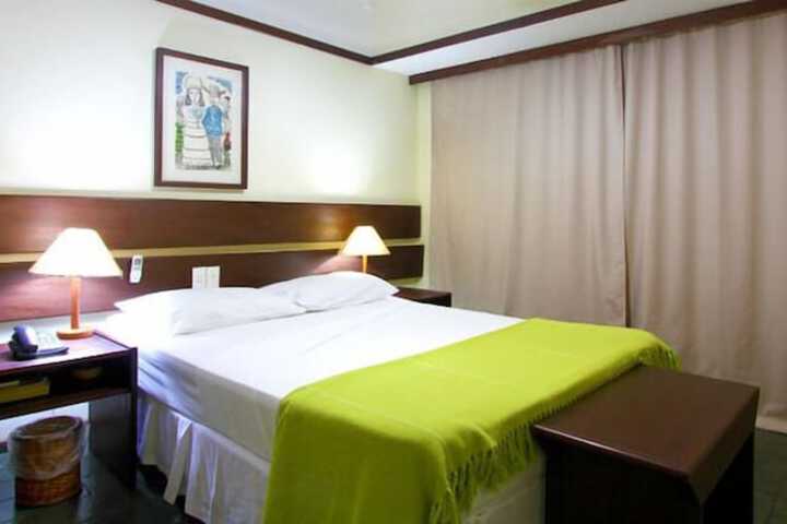 Room 9 of 33