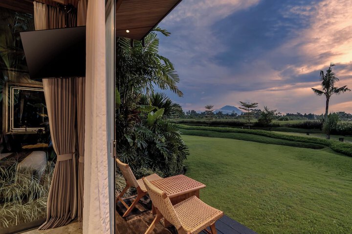 Terrace/Patio 42 of 189