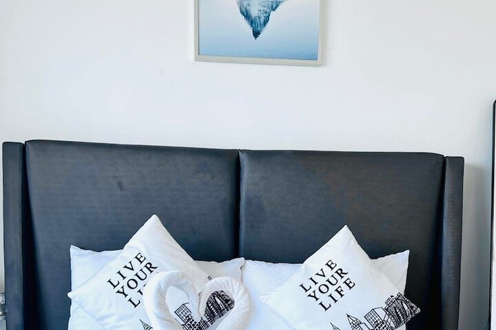 Room 14 of 38