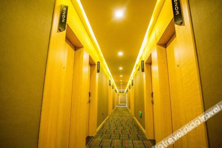 Hotel Interior 17 of 28