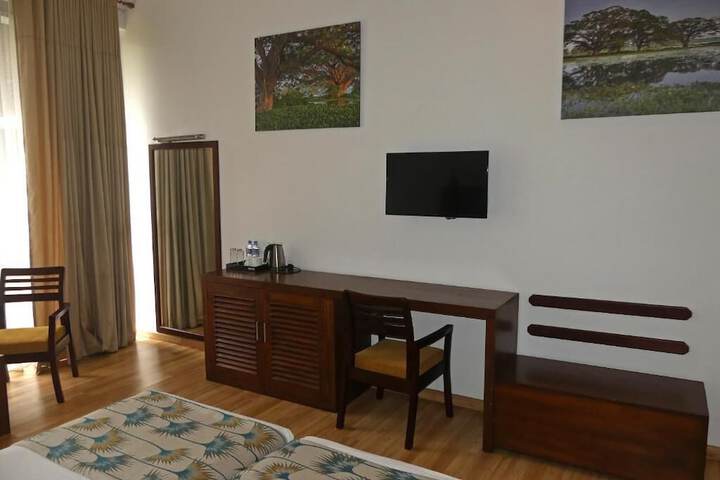 Room 4 of 29