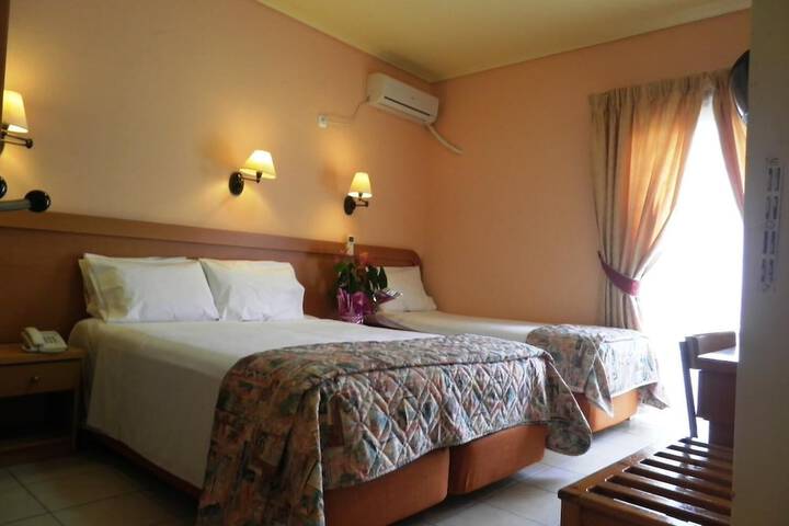 Room 16 of 47