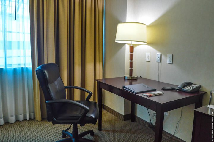 Room 16 of 175