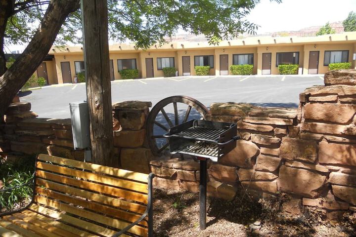 Property Grounds 16 of 18