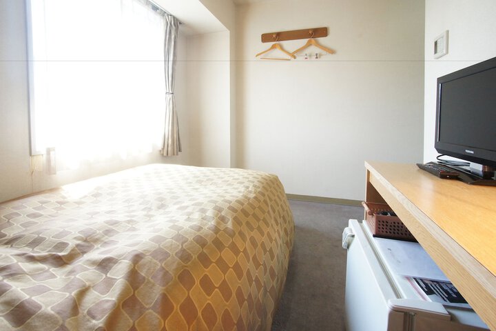 Room 5 of 35