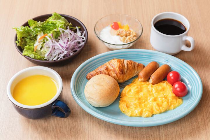 Dining 49 of 61