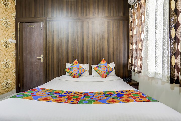 Room 32 of 40