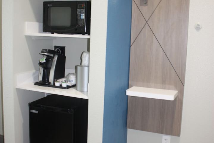 Breakfast/Coffee Service 37 of 101