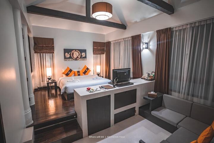 Room 5 of 31