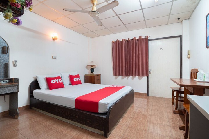 Room 15 of 36