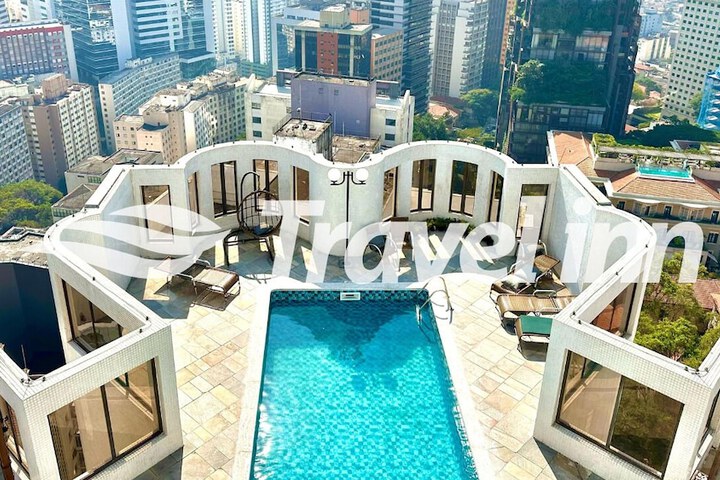 Pool Hotel