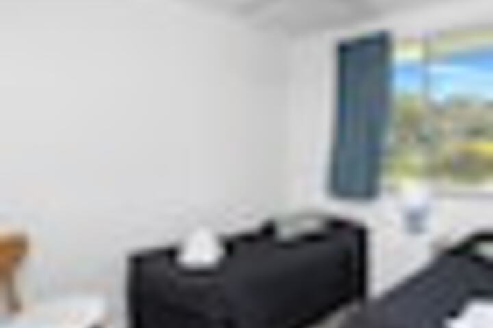 Room 5 of 60