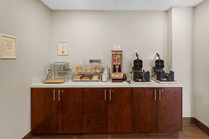 Breakfast/Coffee Service 50 of 62