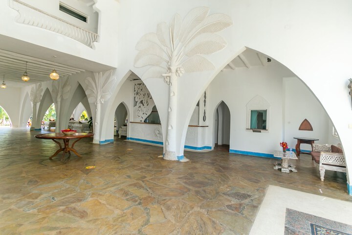 Hotel Interior 4 of 141