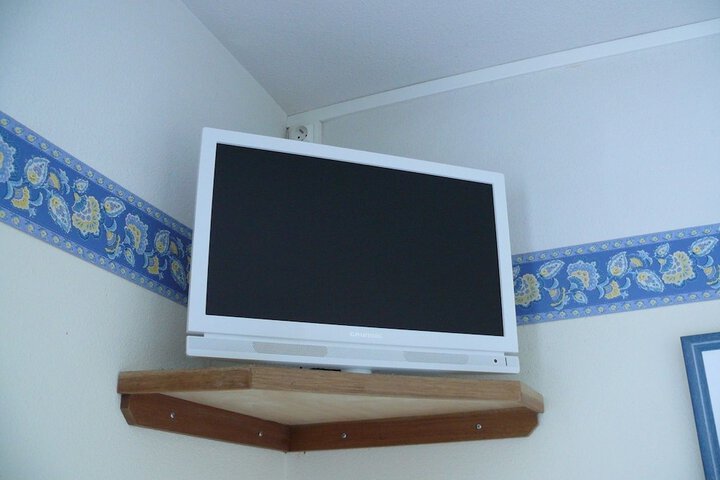 Room 66 of 100