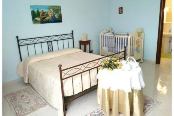 Room 2 of 11