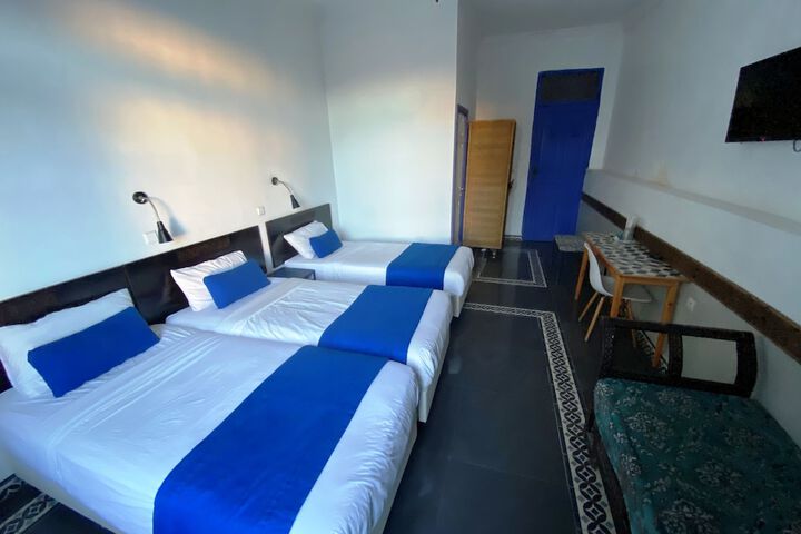 Room 15 of 34