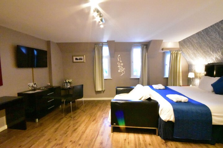 Room 97 of 182