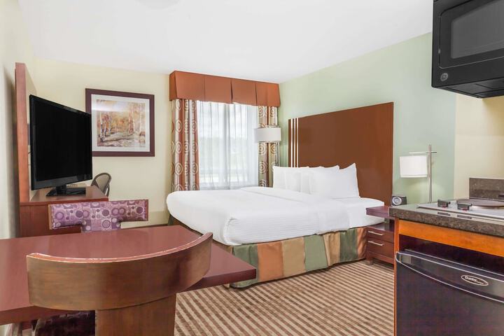 Room 3 of 31