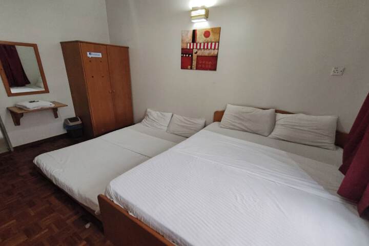 Room 15 of 36