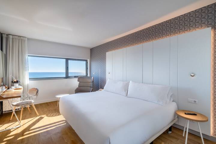 Room 10 of 63