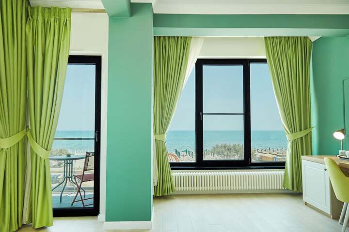 HOTEL AZALEEA MAMAIA NORD