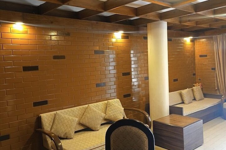Hotel Interior 6 of 36